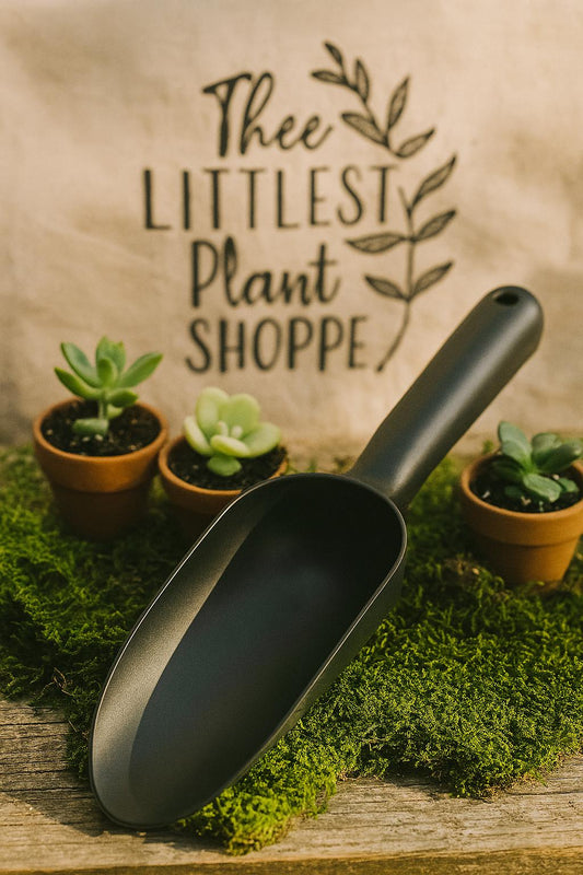 Garden Plastic Shovel – Lightweight Soil Scoop for Planting, Potting & Gardening | Durable Hand Tool for Indoor and Outdoor Use